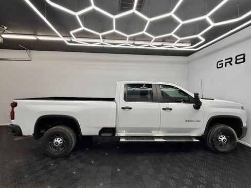 Used 2022 Chevrolet Silverado 2500 W/T w/ WT Fleet Convenience Package image 9