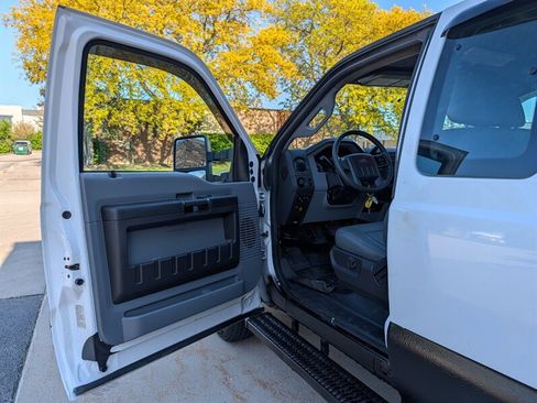 Used 2012 Ford F250 XL w/ PWR Equipment Group AWD/4WD image 14