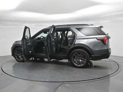 New 2026 Ford Explorer ST image 35