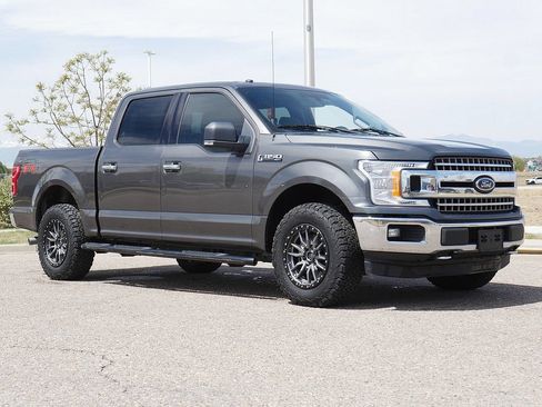 Used 2018 Ford F150 XLT w/ Equipment Group 302A Luxury AWD/4WD image 8