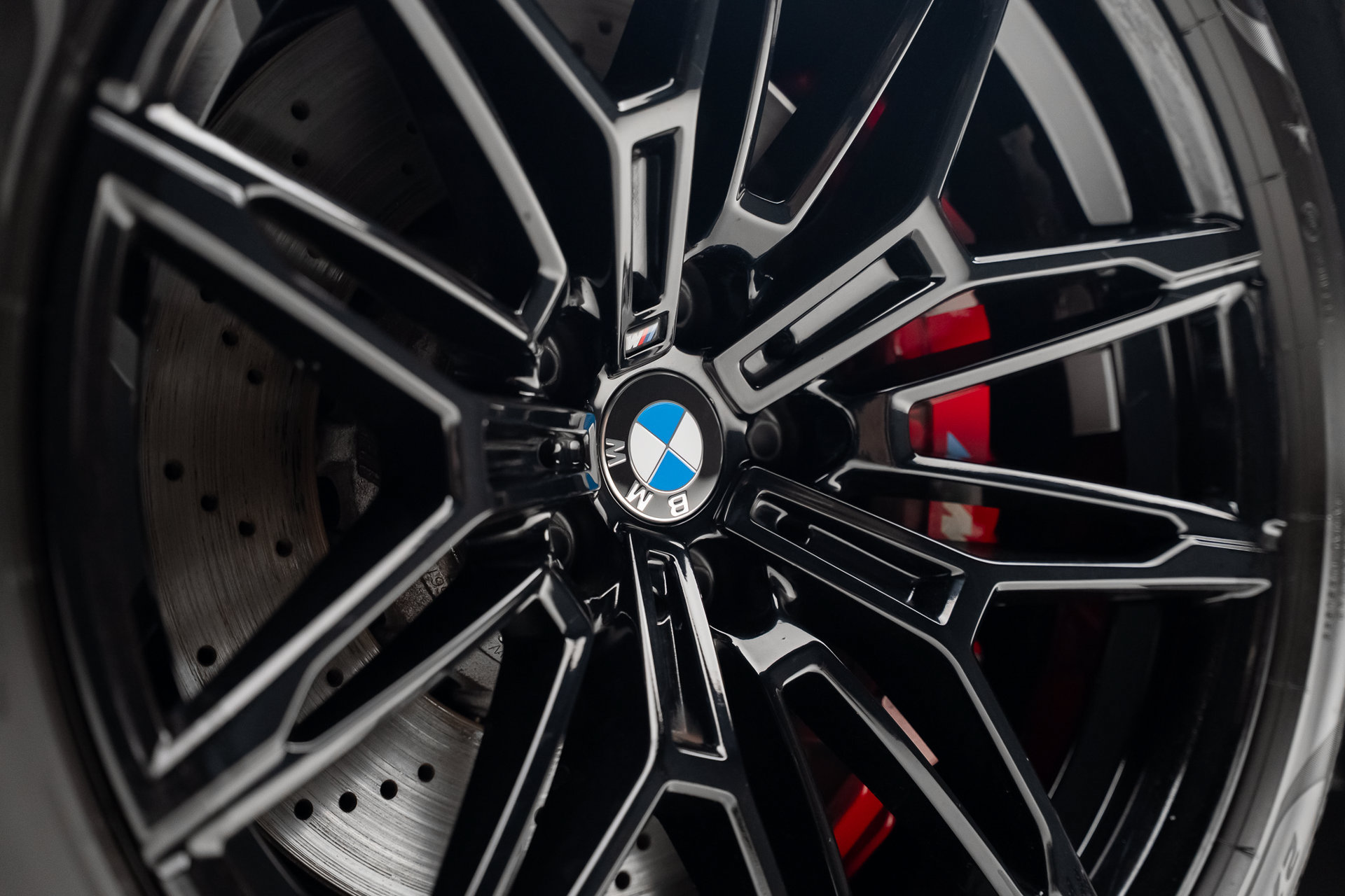 Used 2024 BMW M2 w/ Carbon Package RWD image 23