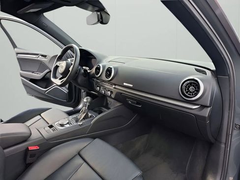 Used 2018 Audi A3 e-tron Prestige w/ Prestige Package image 17