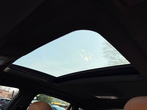 Used 2019 BMW X6 xDrive35i w/ M Sport Package image 21