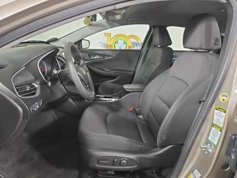 Used 2024 Chevrolet Malibu LT FWD image 11