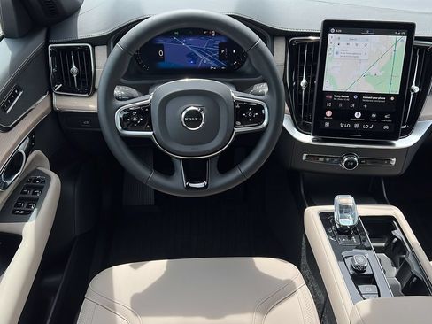 New 2026 Volvo XC90 B5 Core AWD/4WD image 11