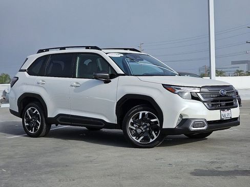 Certified 2025 Subaru Forester Limited image 3