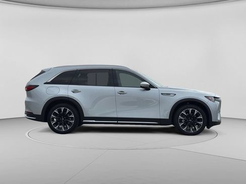 Certified 2024 MAZDA CX-90 Plug-In Hybrid w/ Premium Plus AWD/4WD image 32
