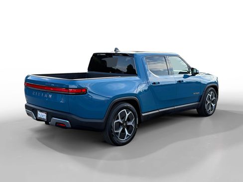 Used 2023 Rivian R1T Adventure image 5