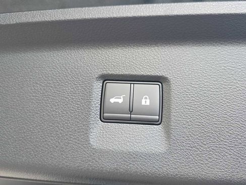 New 2026 INFINITI QX60 Luxe w/ Family Package image 10