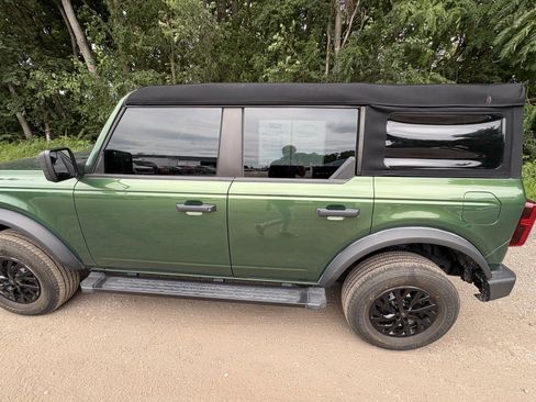 Used 2023 Ford Bronco 4-Door AWD/4WD image 10
