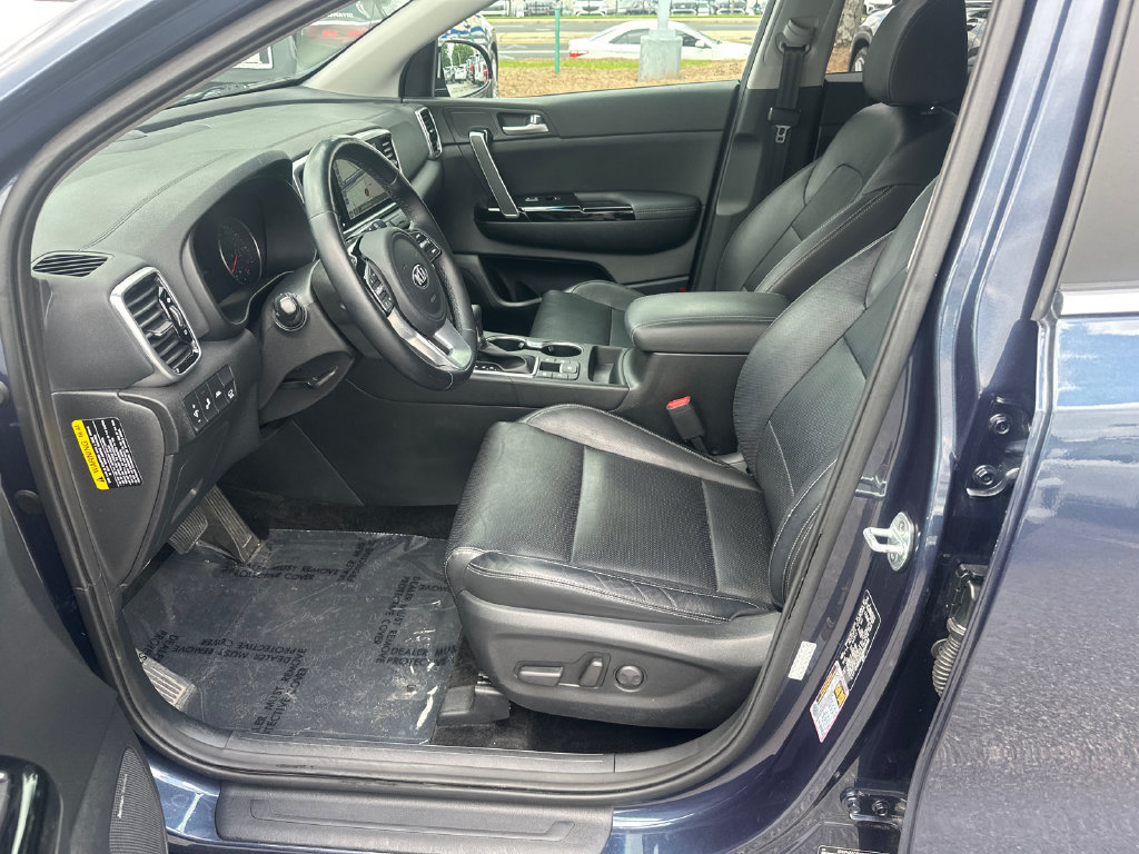 Used 2021 Kia Sportage EX w/ EX Technology Package FWD image 9