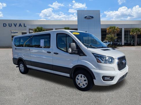 Used 2023 Ford Transit 350 XLT image 2