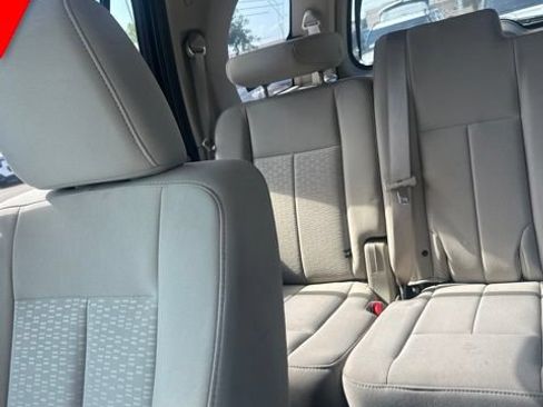 Used 2012 Ford Expedition XLT RWD image 9
