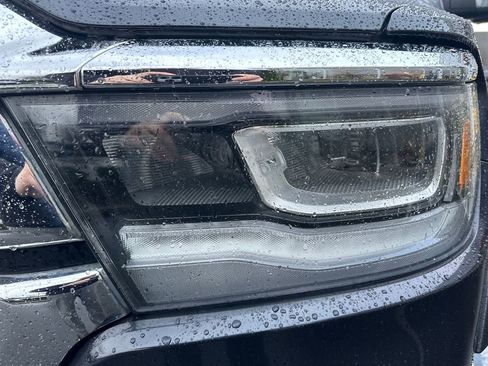 Used 2020 RAM 1500 Laramie image 9