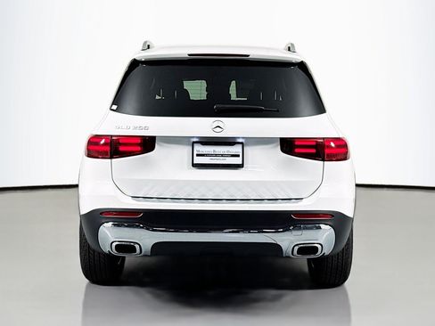 New 2026 Mercedes-Benz GLB 250 image 3