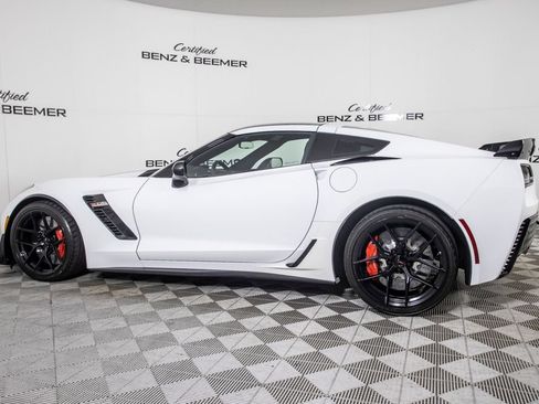 Used 2016 Chevrolet Corvette Z06 w/ Z07 Performance Package RWD image 17