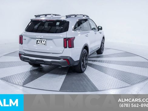 Used 2024 Kia Sorento SX Prestige image 10