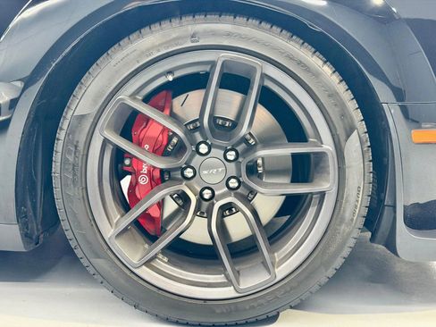 Used 2019 Dodge Challenger SRT Hellcat Redeye image 9