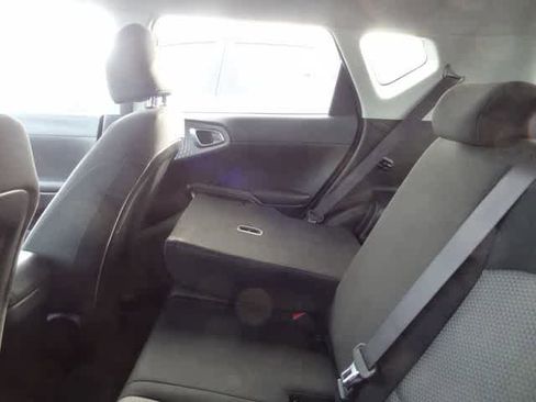 Used 2024 Kia Soul LX w/ Option Group 015 FWD image 9