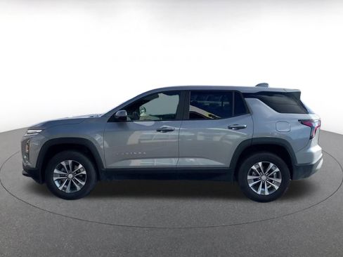 Used 2025 Chevrolet Equinox LT image 9