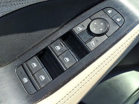 Certified 2023 Nissan Rogue SV AWD/4WD image 16