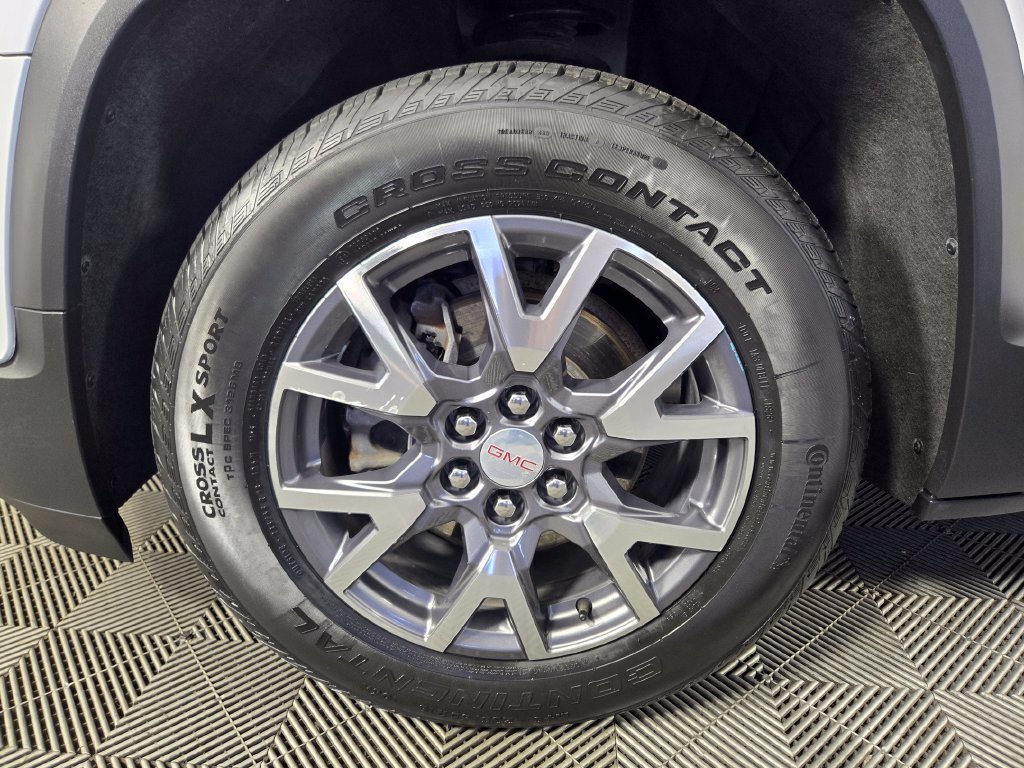 Certified 2023 GMC Acadia SLT w/ Trailering Package AWD/4WD image 39