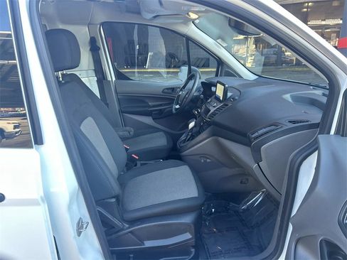 Used 2022 Ford Transit Connect XL image 17