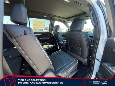New 2026 GMC Acadia Denali w/ Super Cruise Package AWD/4WD image 19