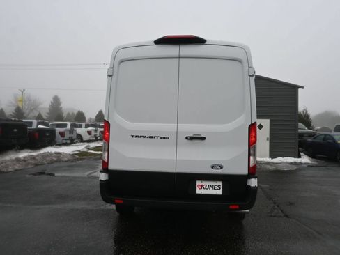 New 2026 Ford Transit 250 148 Medium Roof w/ Load Area Protection Package RWD image 8