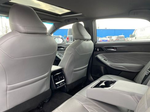 Used 2021 Toyota Avalon Limited image 13