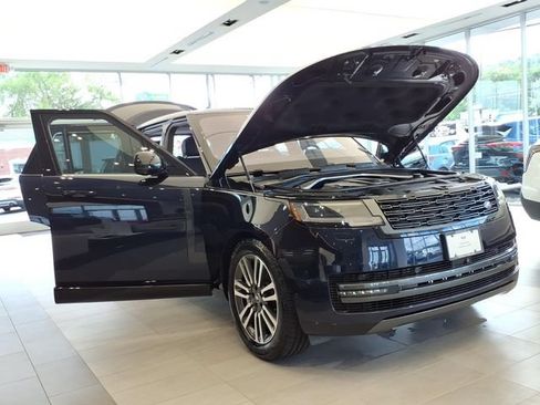 Used 2023 Land Rover Range Rover SE AWD/4WD image 21
