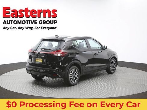 Used 2023 Nissan Kicks SV FWD image 39