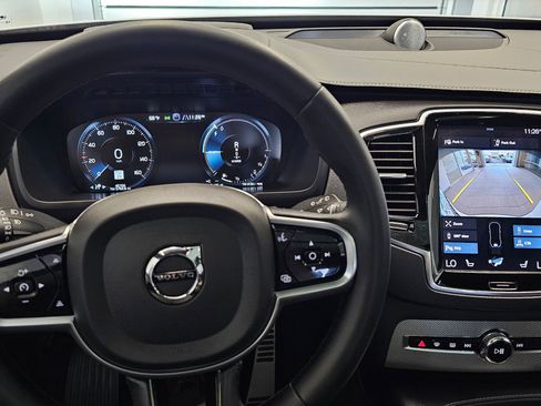 Certified 2022 Volvo XC90 T8 R-Design w/ Advanced Package image 29