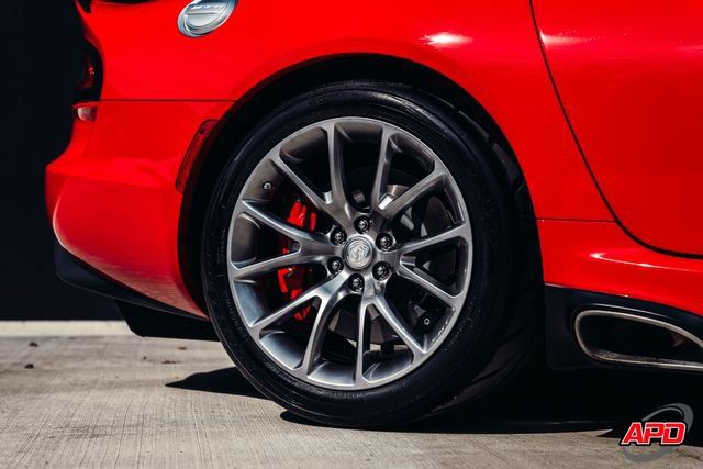 Used 2013 SRT Viper GTS w/ GTS Laguna Interior Pkg RWD image 46