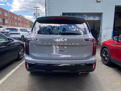 Used 2024 Kia Telluride EX X-Line AWD/4WD image 3