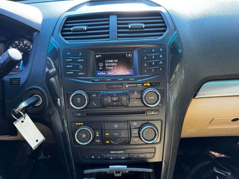 Used 2016 Ford Explorer 4WD image 10