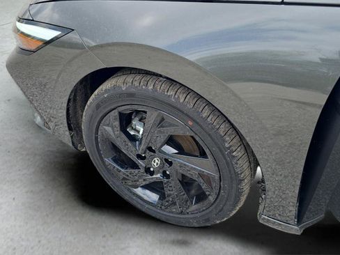 New 2026 Hyundai Elantra SEL Sport Premium FWD image 32