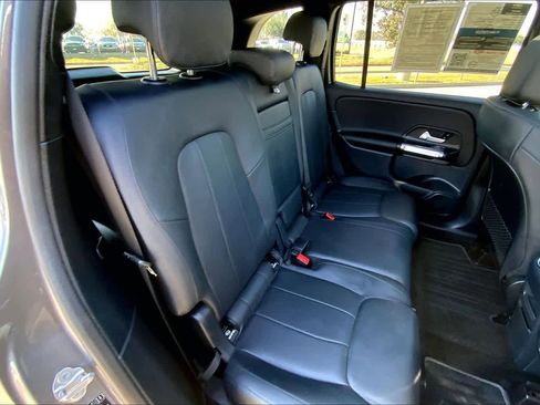 Used 2022 Mercedes-Benz GLB 250 GLB 250 image 20