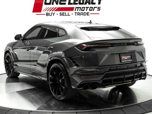Used 2024 Lamborghini Urus S AWD/4WD image 11