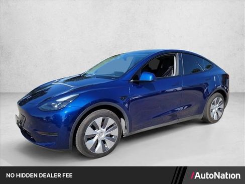 Used 2024 Tesla Model Y 2WD image 1