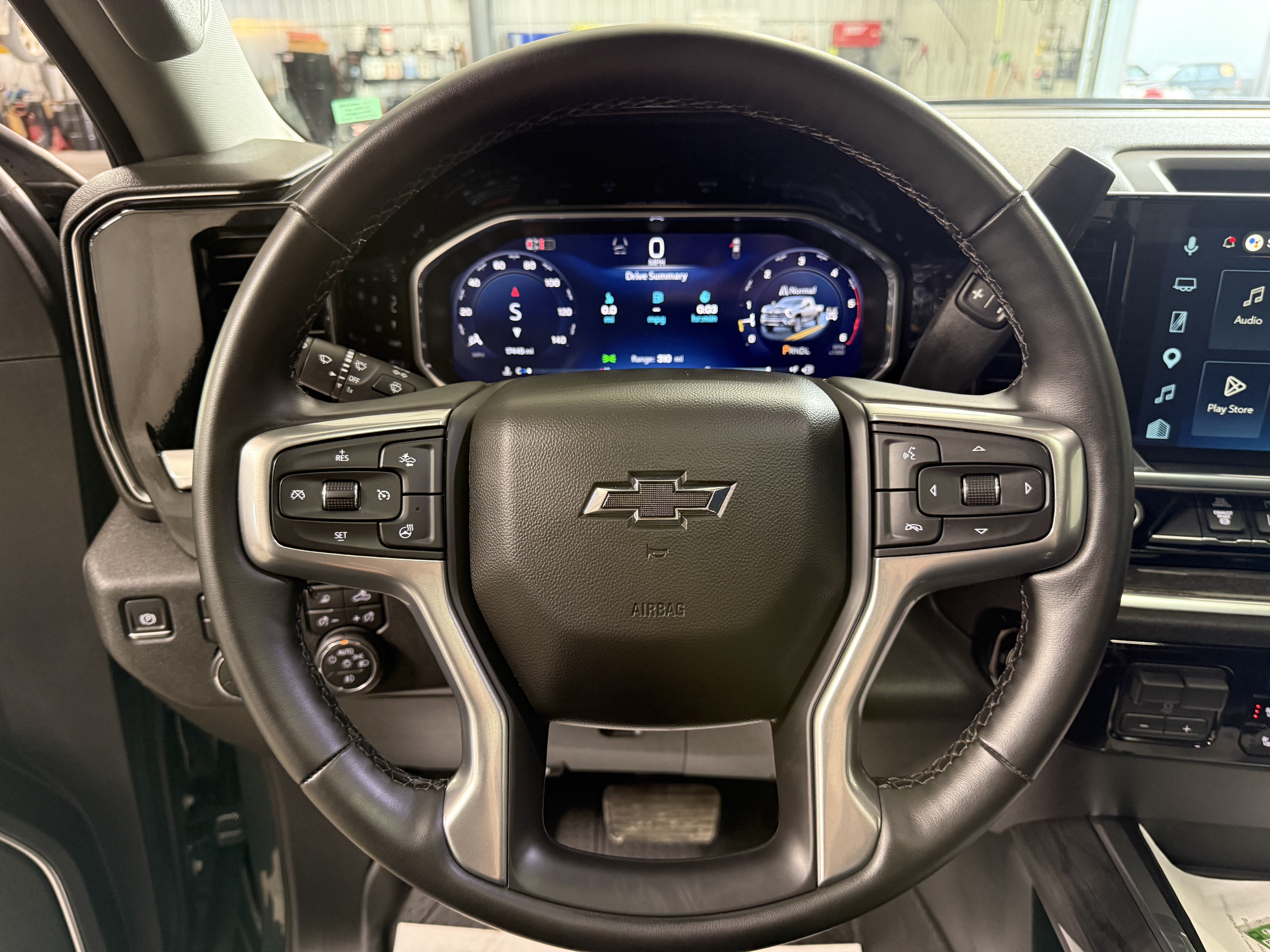 Used 2026 Chevrolet Silverado 2500 LTZ w/ LTZ Plus Package AWD/4WD image 17