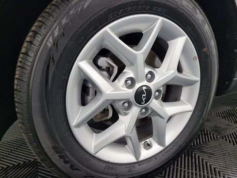 Used 2025 Kia Soul S image 31