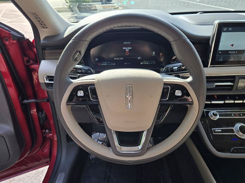 Used 2022 Lincoln Corsair Reserve w/ Equipment Group 201A AWD/4WD image 16