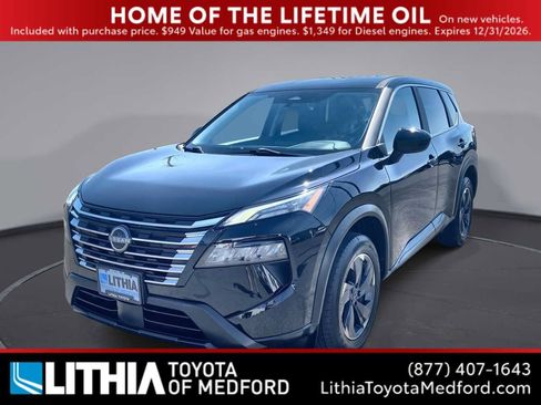 Used 2024 Nissan Rogue SV FWD image 1