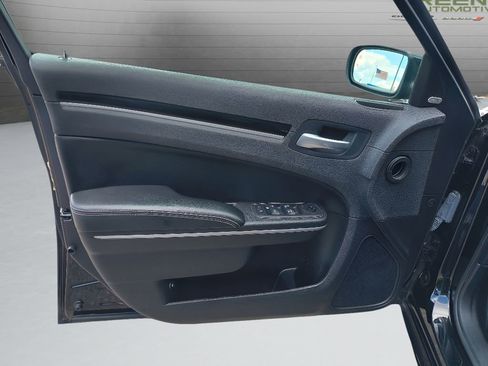 Used 2021 Chrysler 300 S RWD image 10