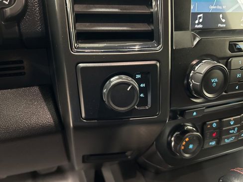 Used 2017 Ford F150 XLT w/ Equipment Group 302A Luxury image 16