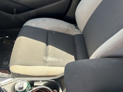 Used 2023 Toyota Corolla LE image 4