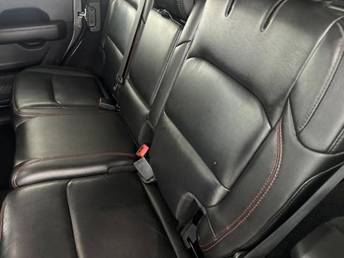 Used 2018 Jeep Wrangler Unlimited Rubicon AWD/4WD image 26