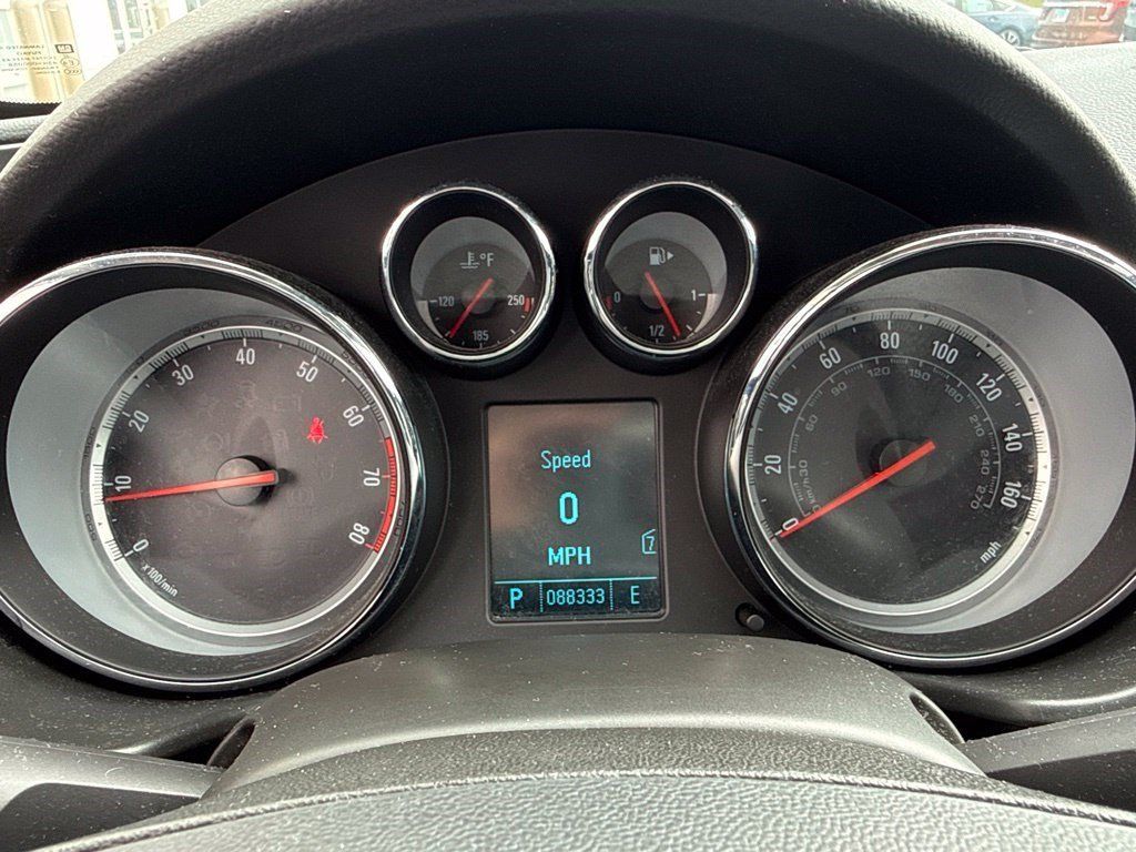Used 2011 Buick Regal CXL Turbo w/ TO4 Preferred Equipment Group FWD image 17
