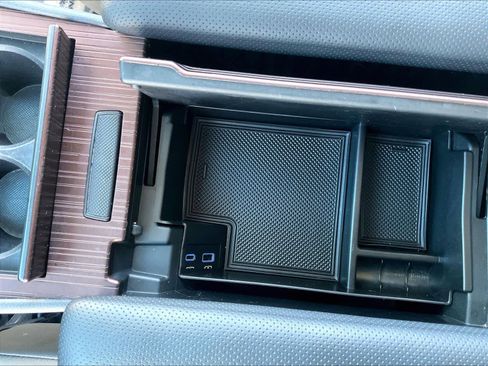 Used 2021 Toyota Sienna LE image 37